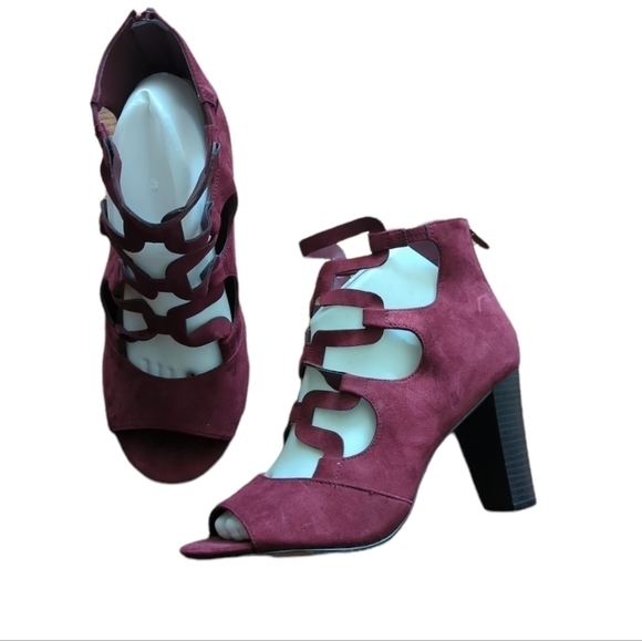 Torrid wine merlot Office Siren vegan suede strappy birdcage dress sandals. 9W - Picture 10 of 13